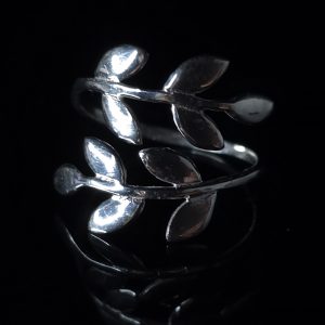 Sortija laurel ajustable Plata 925