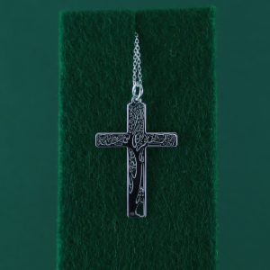 Cruz con árbol de la vida