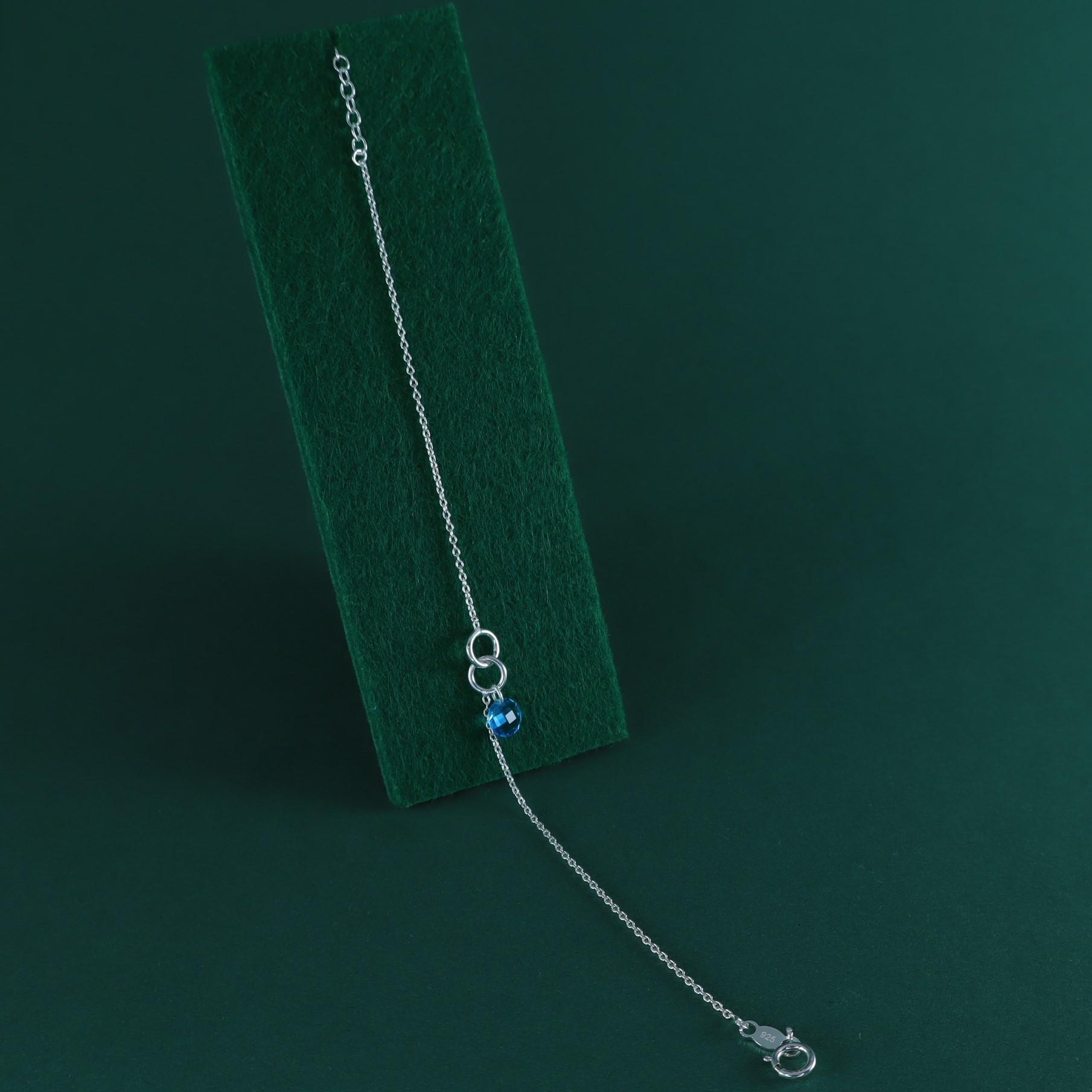 Destello de azul brillante