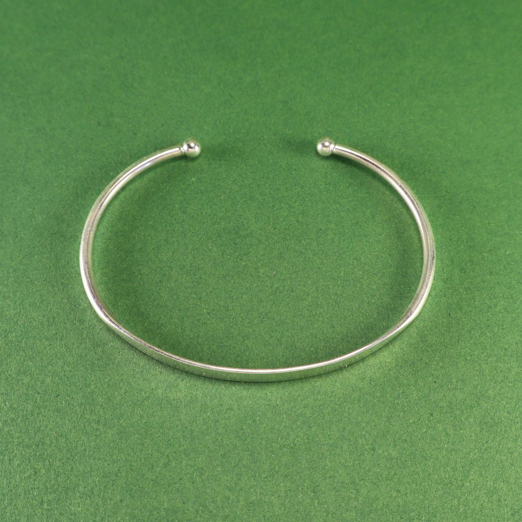 Brazalete Semiplano Clásico